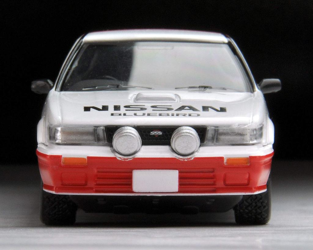 Tomica Limited Vintage Neo Nissan Bluebird 88 year finished product 1/64 LV-N185a SSS-R