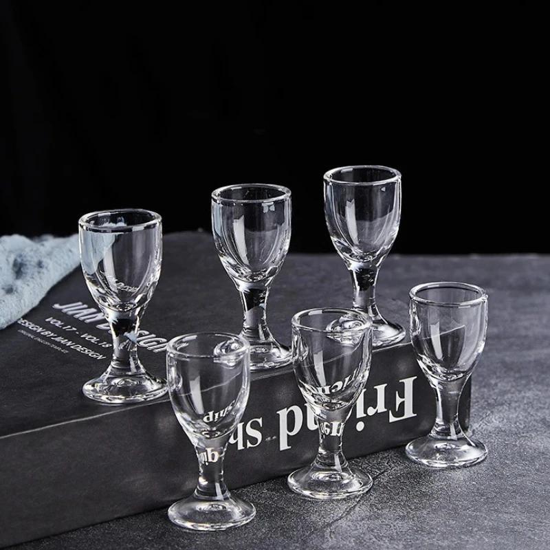 6ks Sady Nádherné Malé Skleničky Elegantní Panáky Baijiu Kalíšky Párty Průhledné Skleničky na Destiláty Vinné Potřeby Barové Sklo