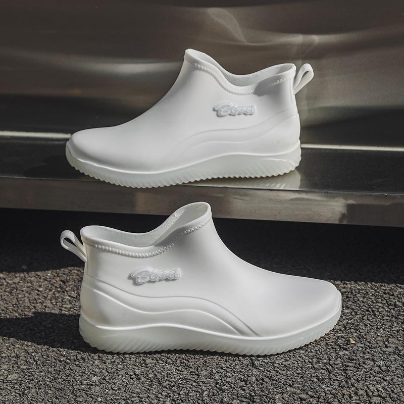 Water shoes white couple rain shoes men's and women's short waterproof rain boots non-slip food rubber shoes velvet fashion water boots women