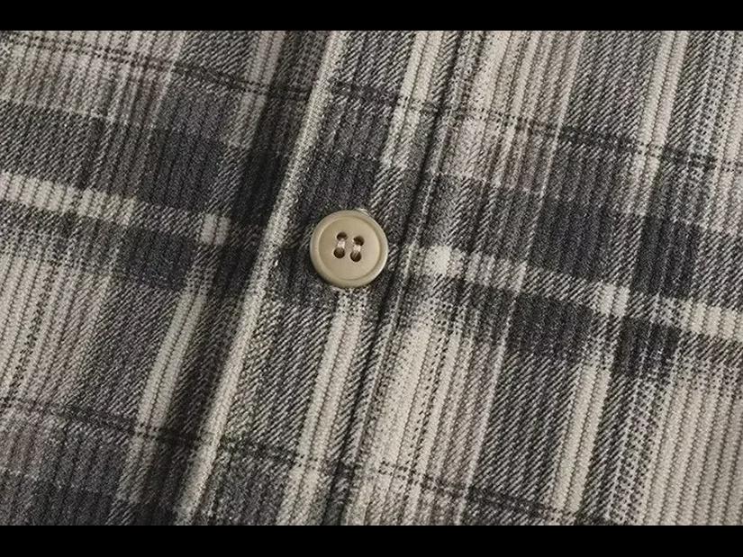 Men's Retro Khaki Plaid Corduroy Shirt - Spring/Fall Classic with Long Sleeves