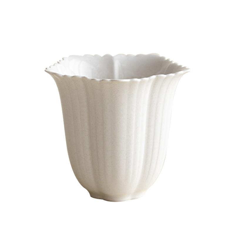 Teacup White Ceramic Lotus Petal Zen Heart Handmade Cup Master Cup Single Teacup Drink Tea Tea Cup  200ml