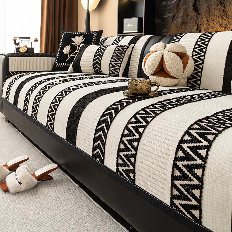 Medieval sofa cushion, universal in all seasons, non-slip, a whole straight row sofa seat cushion cover, high-end sofa cover