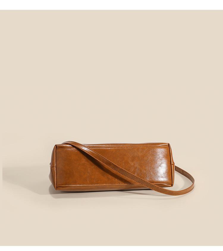 Women's Versatile Retro Briefcase Handbag: Large Capacity Crossbody for Daily Commutes