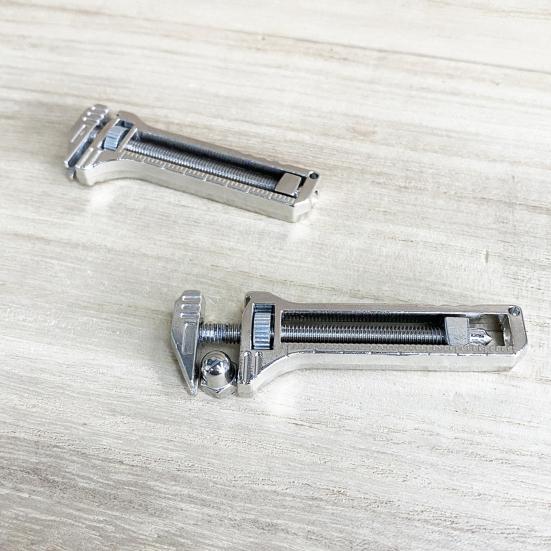 Breloc Multitool Deschizător de Sticle Cheie Curățător de Unghii Șubler Compact Aliaj de Titan Instrument EDC pentru Exterior