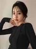 Camisetas de manga larga para mujer, camisetas de primavera lisas con cuello redondo, decoración de línea brillante elegante, camisetas informales suaves y suaves de alta calidad para mujer
