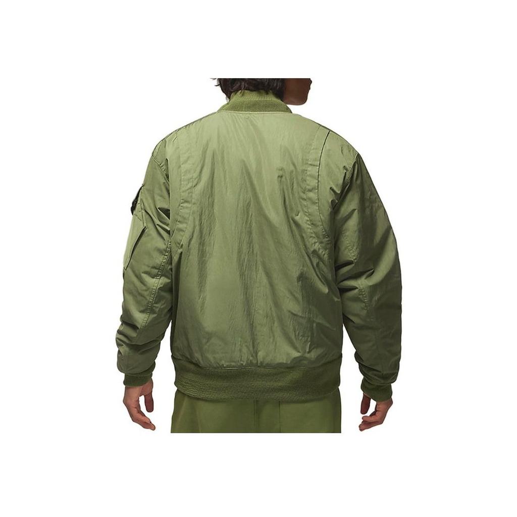 Jordan Jednobarevná bunda s vyšívaným logem, bočními kapsami, baseballovým límcem a zapínáním na zip po celé délce, pánská bunda, zelená FB7317-340