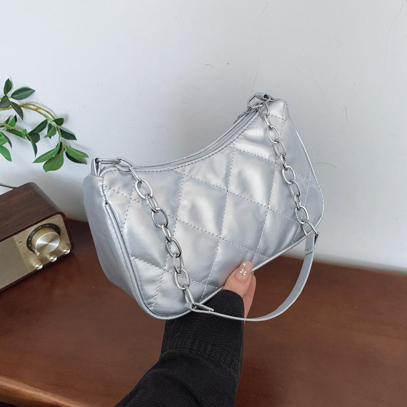 

Персонализированная трендовая женская сумка с вышитой цепочкой из алмазной нити 2025 года, новая модная портативная сумка через плечо с алмазной цепочкой, маленькая квадратная сумка серебряный