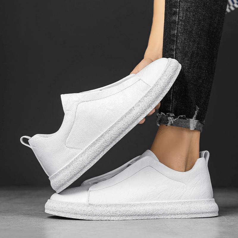 Zapatillas de deporte de cuero versátiles de moda Zapatos de negocios de moda Mocasines masculinos combinables de marca Zapatos planos sin cordones 2024 Zapatos casuales para hombre de color sólido