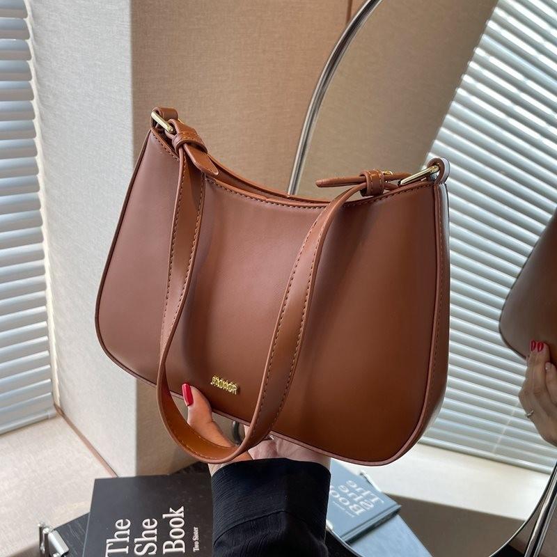 Elegant Pu Leather Small Shoulder Bag For Women With Chic Design In Red For Wedding