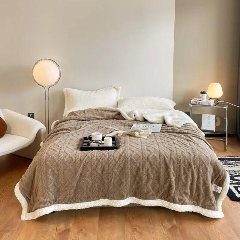 Portable Taffeta & Lambswool Nap Blanket for Students and Offices