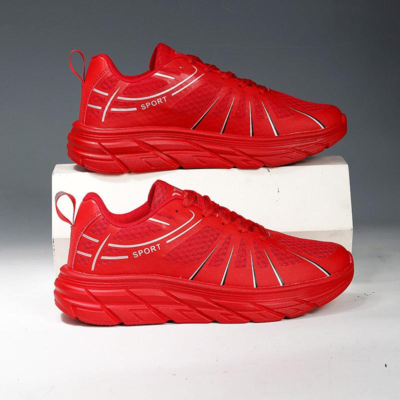 

Large size 2025 new four-season breathable mesh casual sports shoes ultra-light soft sole fashion student running men s shoes 45