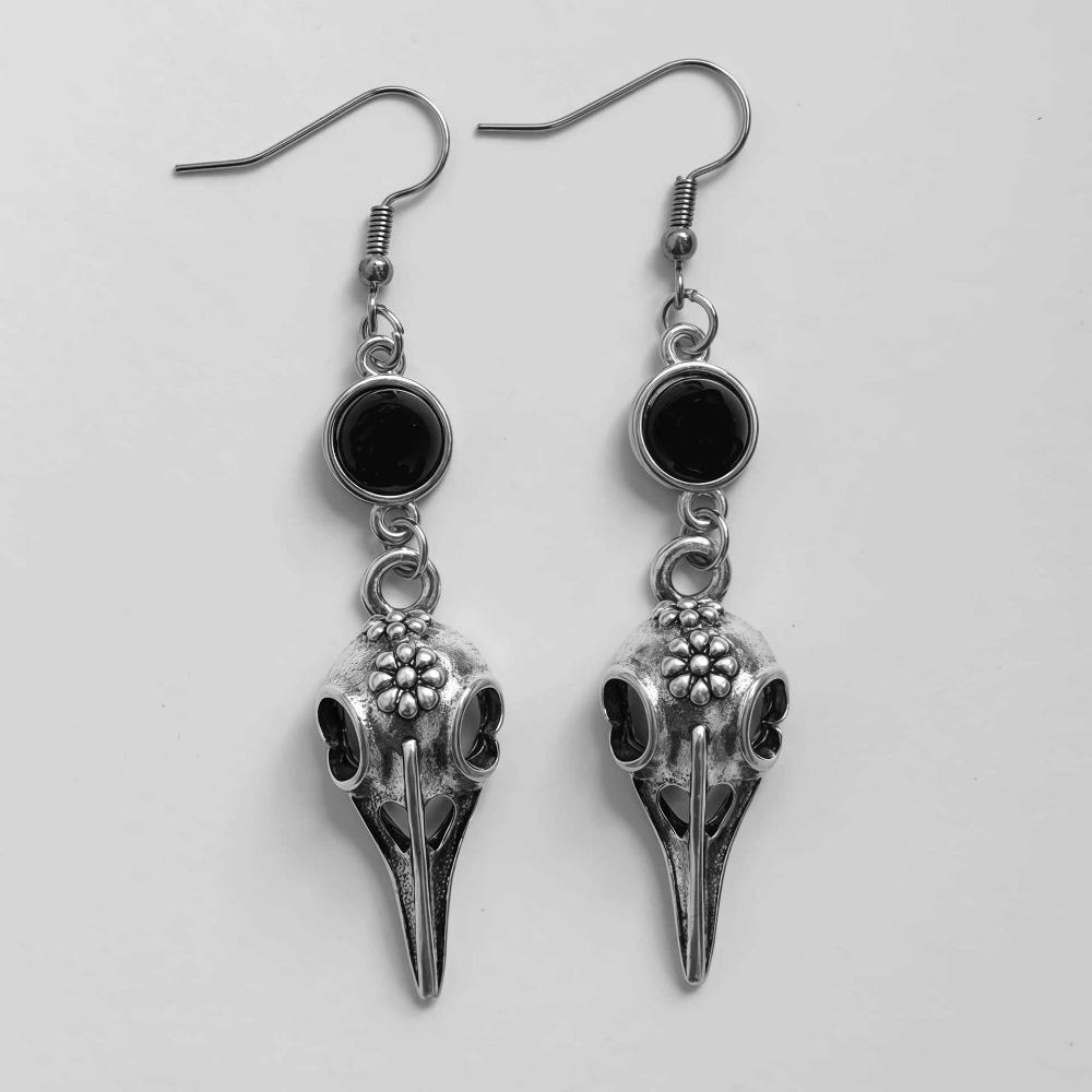 Gothic Punk Red Crystal Vampire Bird Skull Crow Dangle Earrings for Women Hallowmas Party Heathen Wizard Earrings Jewelry Gifts