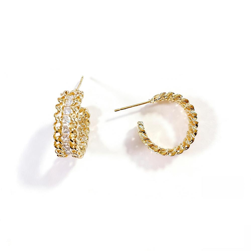 European C-shaped Minimalist Chain Earrings for Women золотой