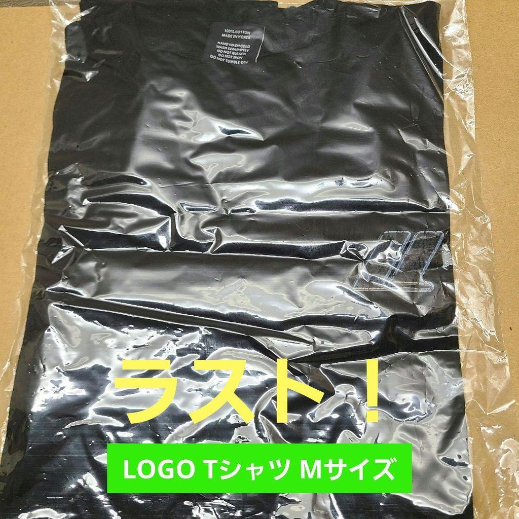 [USED] BLACKPINK LISA ROCKSTAR Lisa Logo T-shirt M