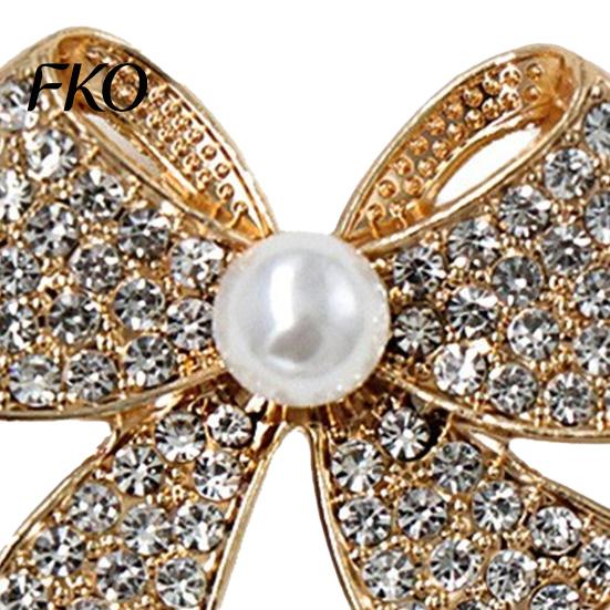 Strong Buckle Badge Brooch Pin, 3D Bow Design with Imitation Pearl, Long-lasting Pin for Coats Shirts Bags Accessories