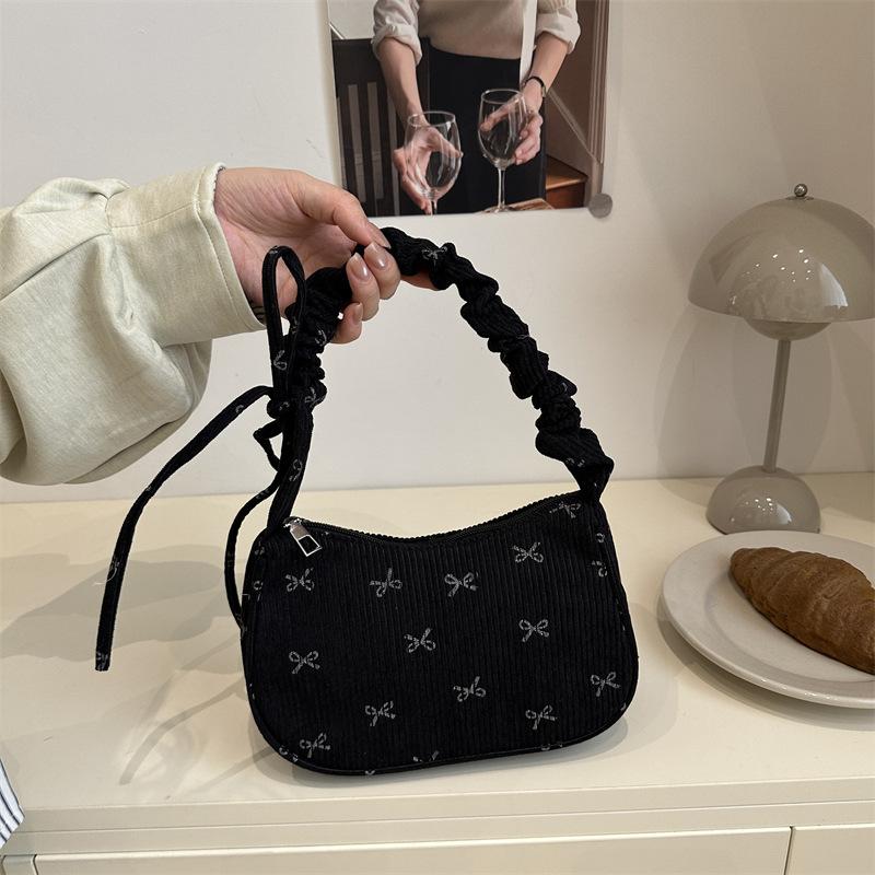 

Pleated bow niche high-end shoulder bag women s personality casual versatile new fashion commuter messenger bag чёрный