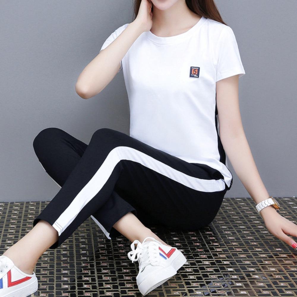 Women's Loose Fit Two-Piece Tracksuit Short Sleeve T-Shirt Elastic Waist Ankle Pants Casual Matching Outfit Set