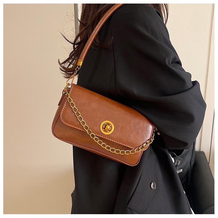 Chic Retro Small Square Shoulder Bag for Women - Stylish 2025 Spring Fashion Crossbody for Commuting