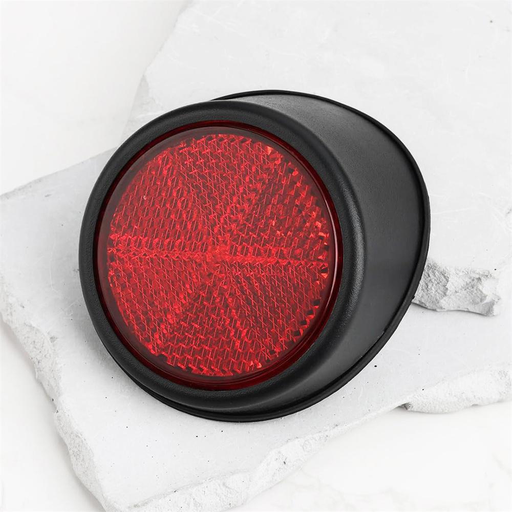 Reflektor zadního nárazníku pravá strana MR109136 Pro Mitsubishi L200 K76T