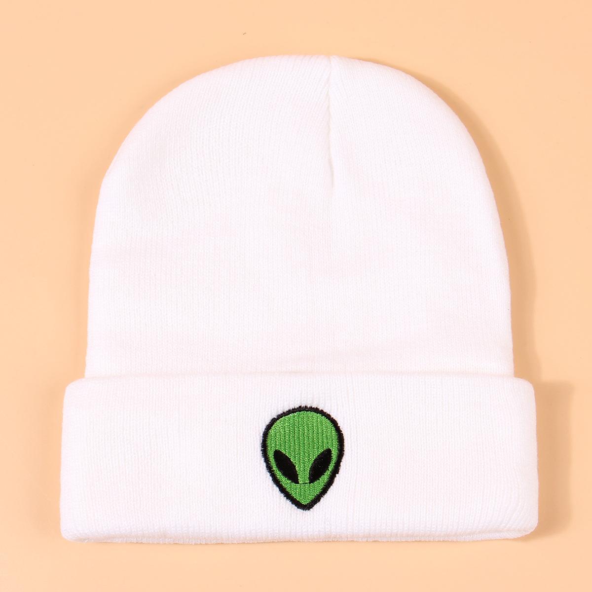 

Графичная Стильная Вязаная Шапка Инопланетянина для Женщин Зимняя Ветрозащитная Шапка Бини 57cm белый