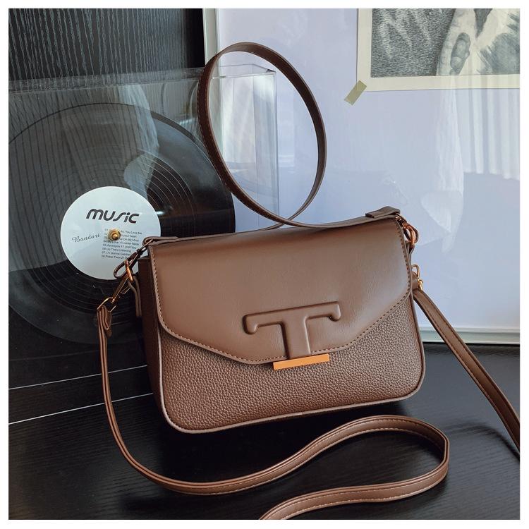 2025 Trendy Large Capacity Women's Saddle Crossbody Bag