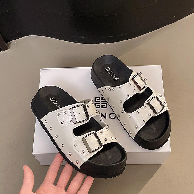 Summer rivet buttons thick bottom one-word drag women 2025 summer new outer wear height increase one pedal beach slippers