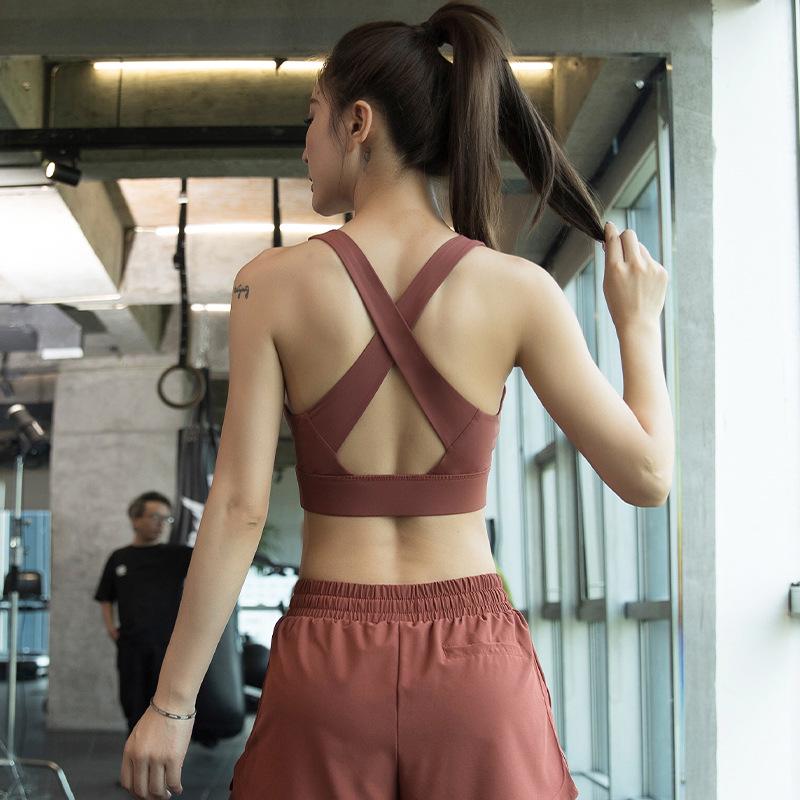 Damski sportowy biustonosz letni o wysokim wsparciu: Wstrząsoodporna kamizelka treningowa fitness zapobiegająca opadaniu