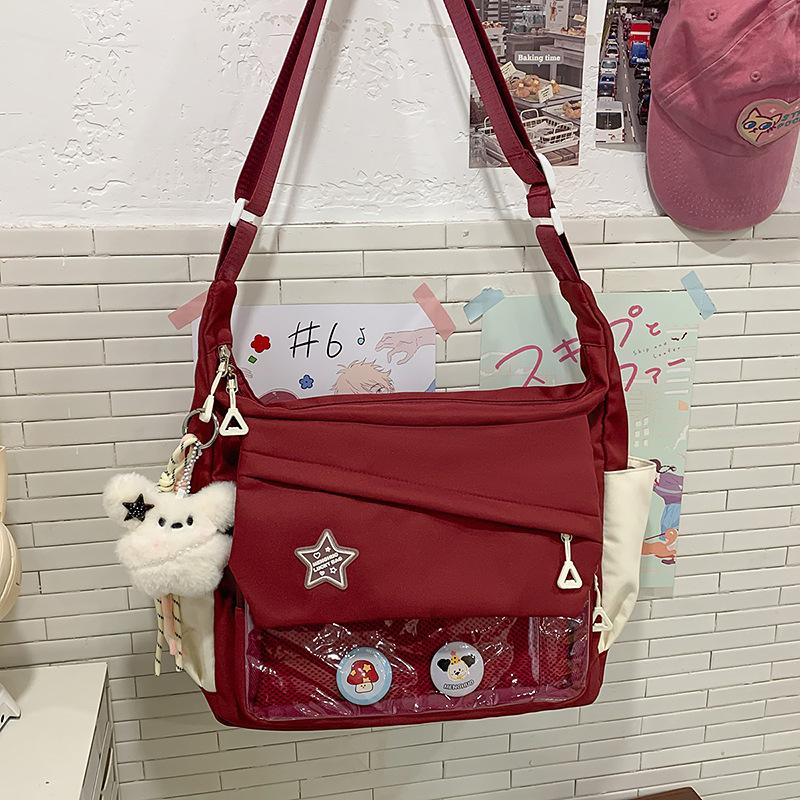 

Японская сумка Ba Chi Pain Bag в стиле ins, большая вместимость, сумка через плечо, женская, студенческая, милая, сумка почтальона, двумерная сумка на плечо, модная single bag (send badge and tie board) красный