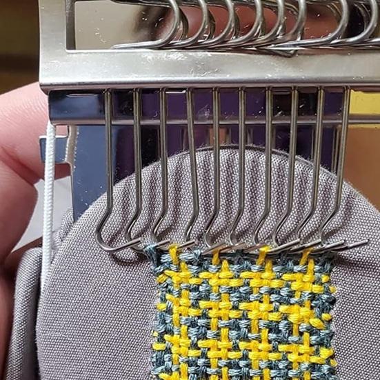 Small Darning Loom Weave Tool with 10/12/14/21/28 Needles DIY Mending Jeans Clothes Mini Darning Machine Weaving Loom Kit