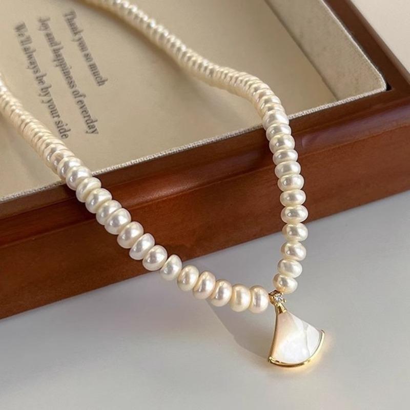 Pendente per Gonna in Madreperla Naturale Collana di Perle - Semplice ed Elegante, Catena Lockbone - Lusso Leggero, Accessorio Collana a Catena con Perline di Nicchia