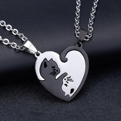 1 Pair Couple Necklace Hugging Cat Matching Pendant Choker Necklace Friends Parents Charm Necklace Jewelry Gift