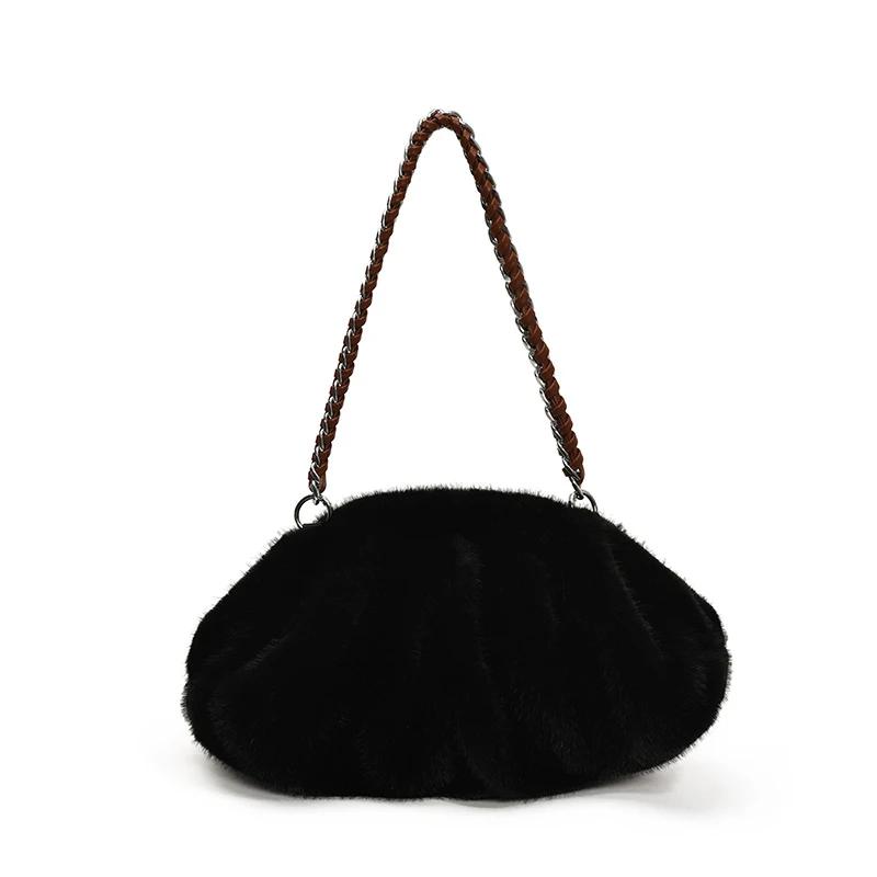 

Women Faux Fur Shoulder Bag Winter Warm Soft Plush Hobo Bag Large Capacity Purse Fluffy Dumpling Pouch Underarm Chain Bag