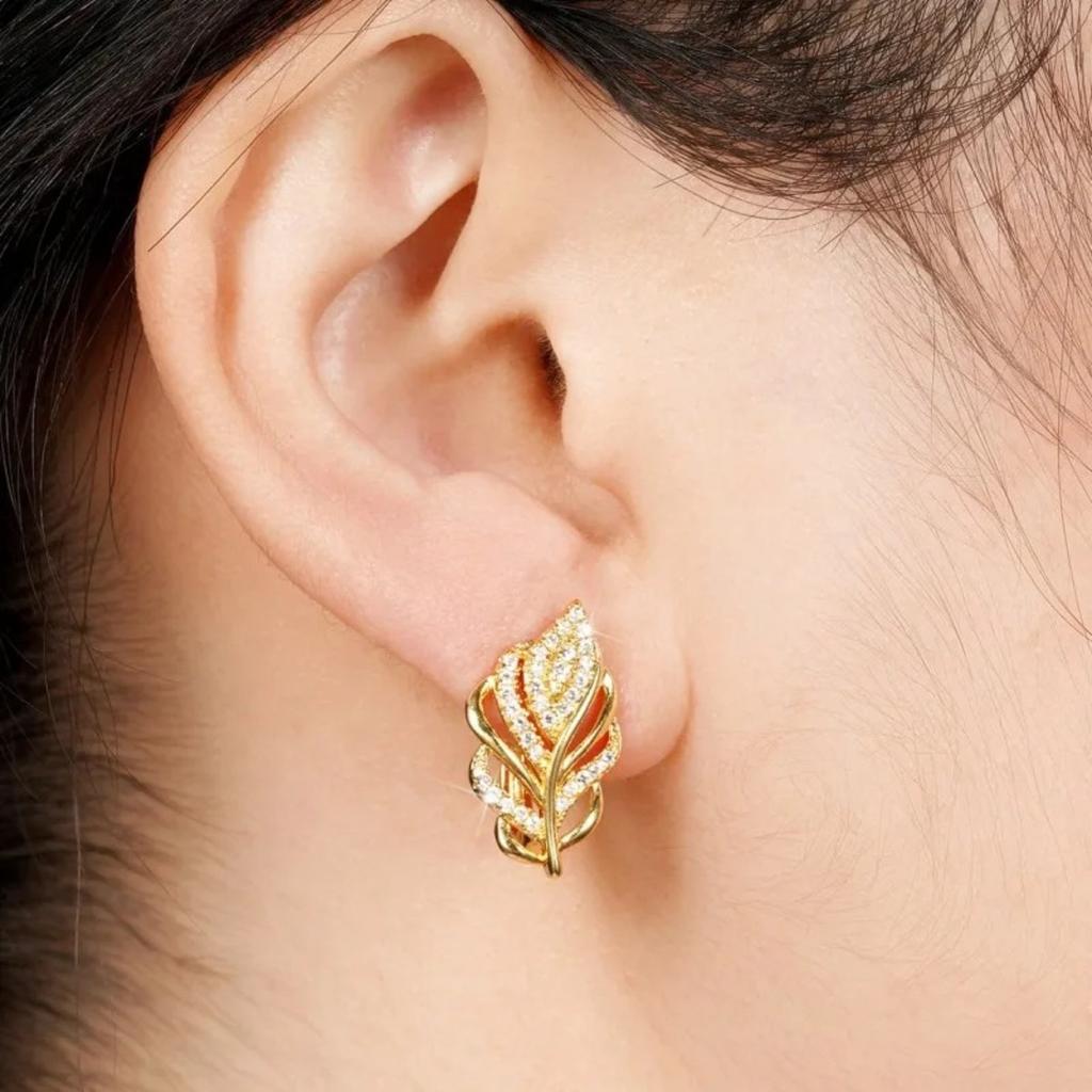 Open Hollow Leaf Shape Micro Paved Clear Stone Stud Earrings Women Elegant Ear Jewelry