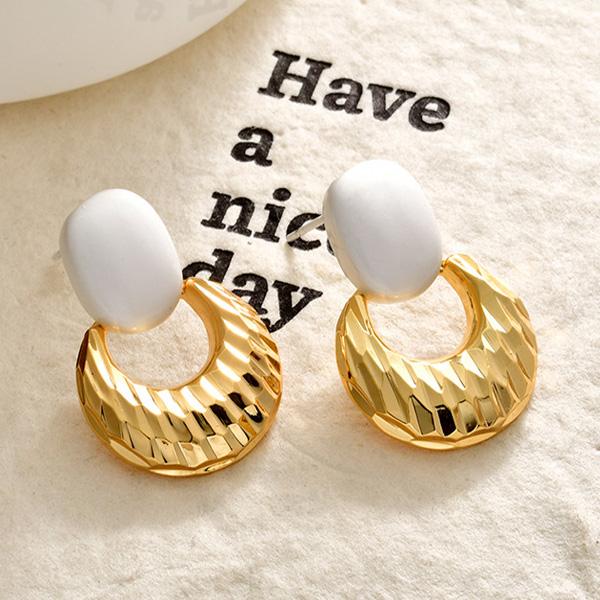 European Fashion Two-Tone Textured Metal Drop Earrings Crushed Ice Pattern Geometric Stud Earrings for Women