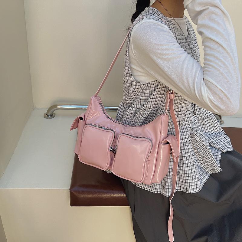 Nische Unterarmtasche Damen neu retro schlichte High-End Umhängetasche süße und coole Lokomotivtasche