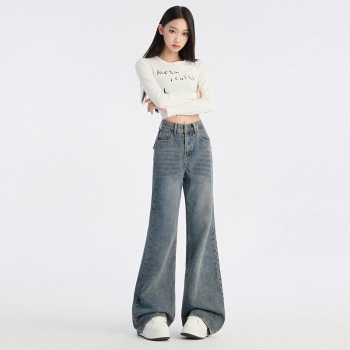 

Женские джинсы клеш в стиле ретро на флисовой подкладке - Коллекция Осень/Зима 2025 S