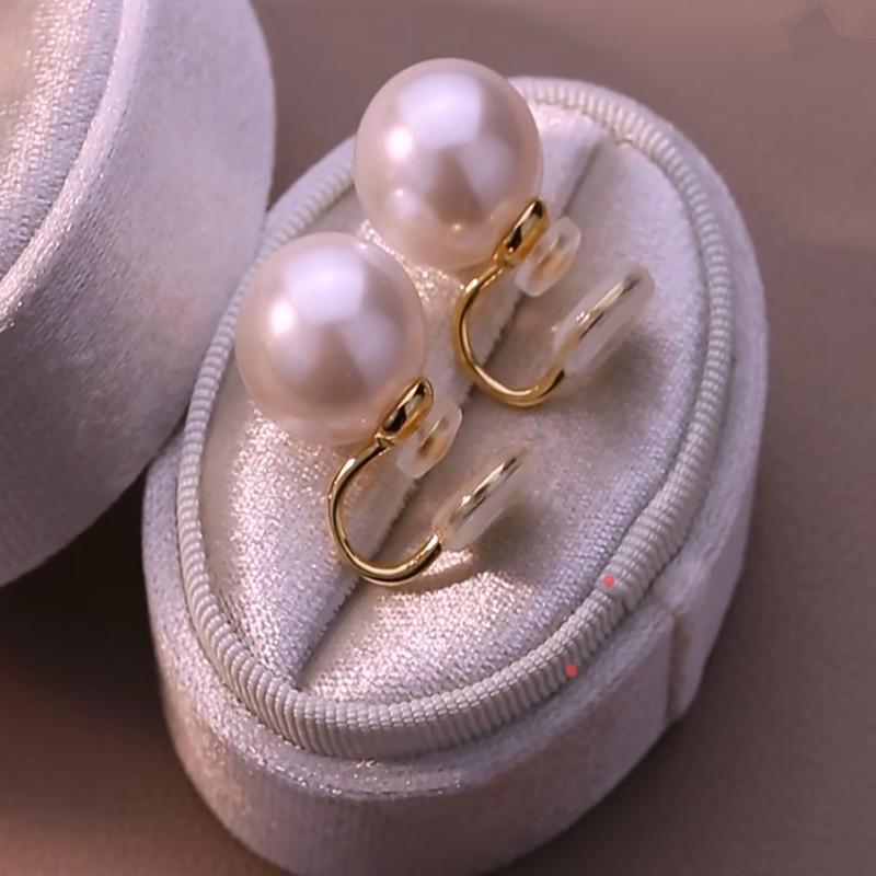 2024 Trend: Women's High-End Pearl Ear Cuff & Double-Sided Clip Earrings