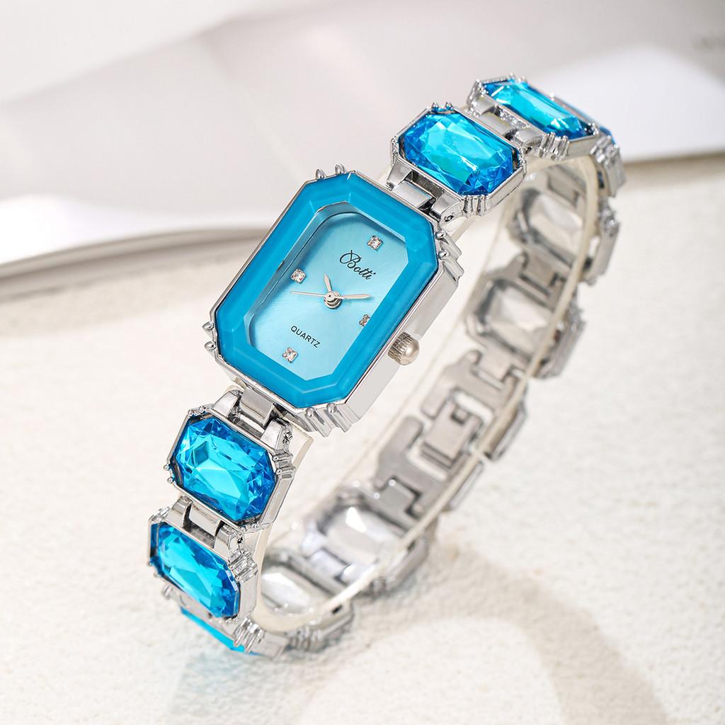 Ladies Fashion Square Quartz Watch With Alloy Bracelet And Decorative Waterdrop For Business Casual