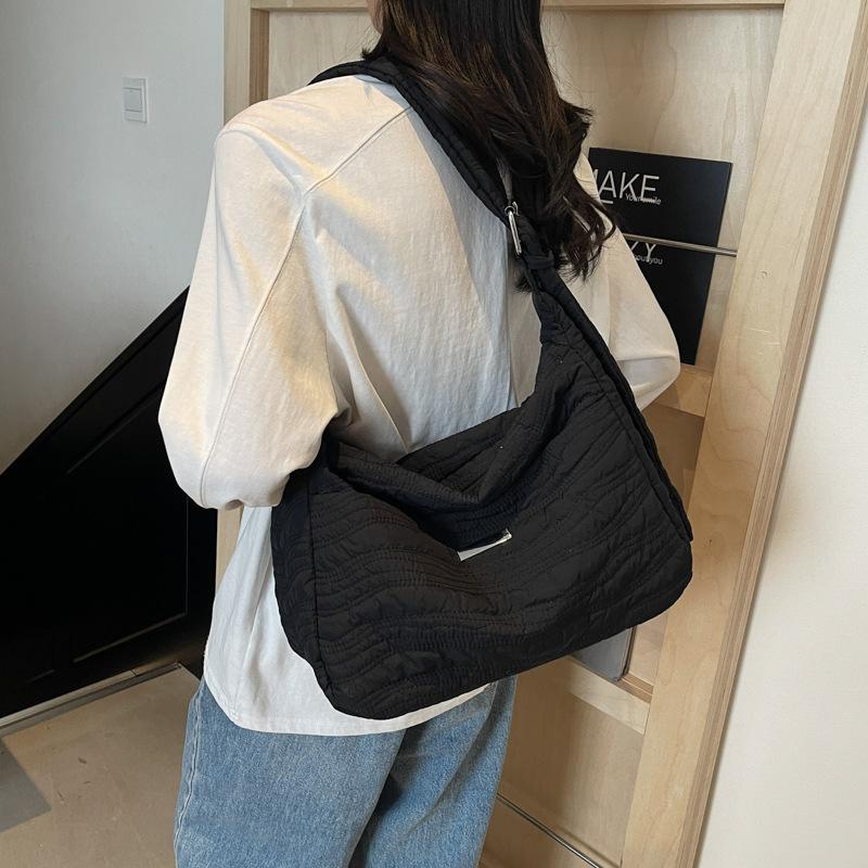 Literary Canvas Bag Korean Lazy Style Underarm Bag Women's 2025 New Large-capacity Tote Bag Wide Shoulder Strap Messenger Bag