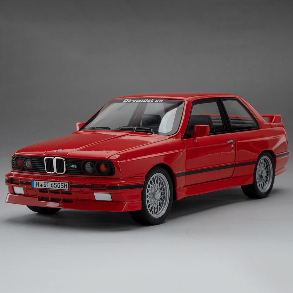 1:24 E-TYPE M3 Car Model Toy Metal Body Rubber Tires Wheel Steering Shock Absorption Sports Cars Models Hobby Decoration Gifts