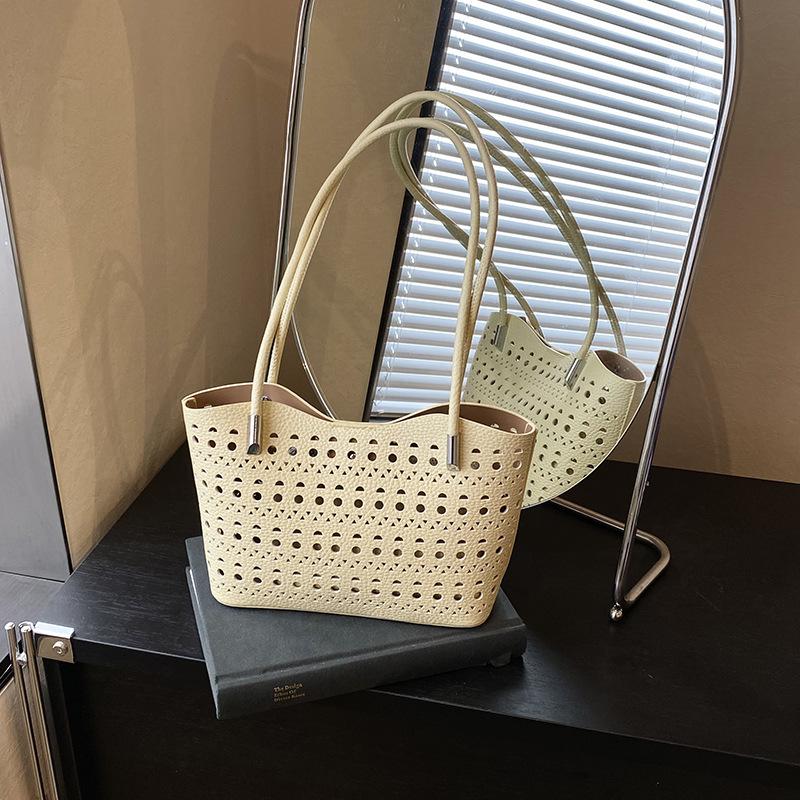 Large-capacity Hollow Bag Women's Summer New Versatile Shoulder Mother and Child Bag Leisure Commuter Tote Bag