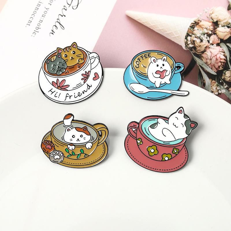 White Rabbit & Cat Coffee Bath Drip Oil Brooch - Creative Versatile Badge
