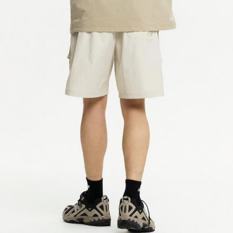 New Balance Uni Essentials Lightweight Stretch 4.5 Pocket Shorts