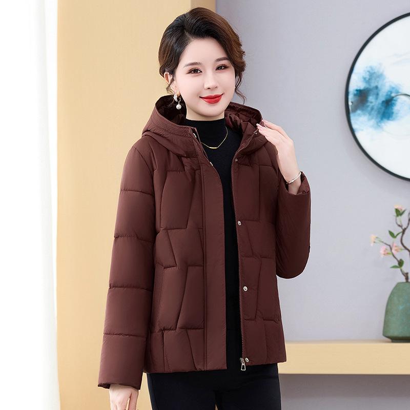 2025 short fashion padded jacket, new slim and slim padded jacket, foreign style thickened and warm winter waist jacket