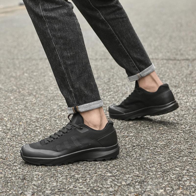 Men's Shoes 2025 Summer New Fly-woven Sports Shoes Low-top Hollow Breathable Hole Mesh Shoes Outdoor Non-slip Casual Shoes