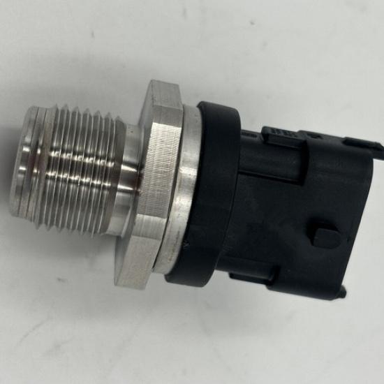 For Dodge Cumm 2007.5-2012 6.7L Fuel Rail Pressure Sensor 5297640 0281002706