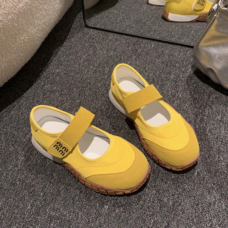 Spring new non-slip thick-soled casual round head Velcro heightening and slimming retro women's shoes