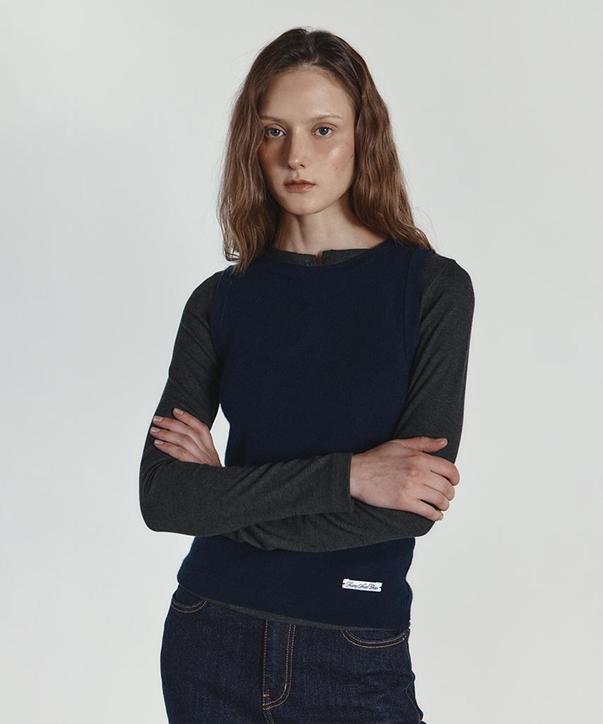 Isibchilwai Soft Touch Knit Vest (Navy)