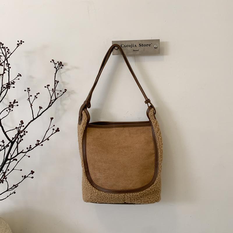 

High-value splicing large-capacity shoulder bag women s 2025 new autumn fashionable Korean version simple tote bag women