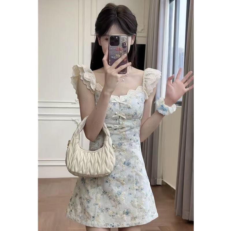 Summer Sweet Traces Temperament Thin Girl Dress Pure Desire New French Square Neck Floral Waist Skirt